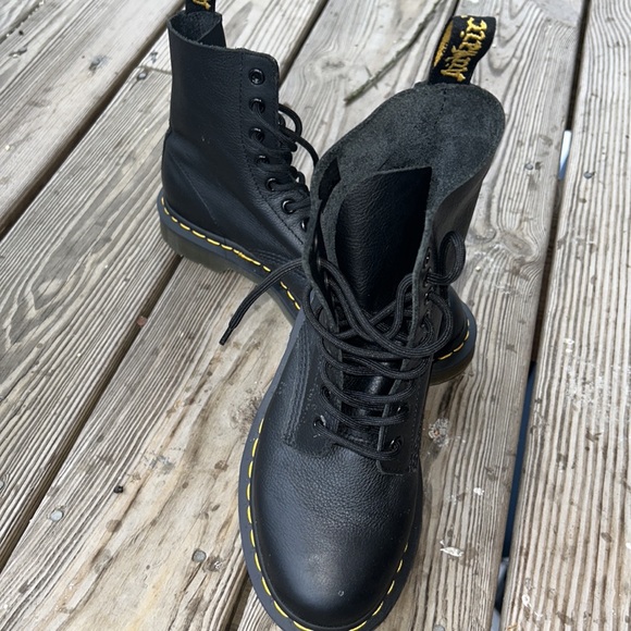 Dr Marten woman boot leather - Picture 2 of 8